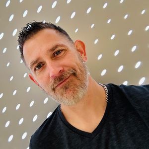 Meet your Posher, Ray